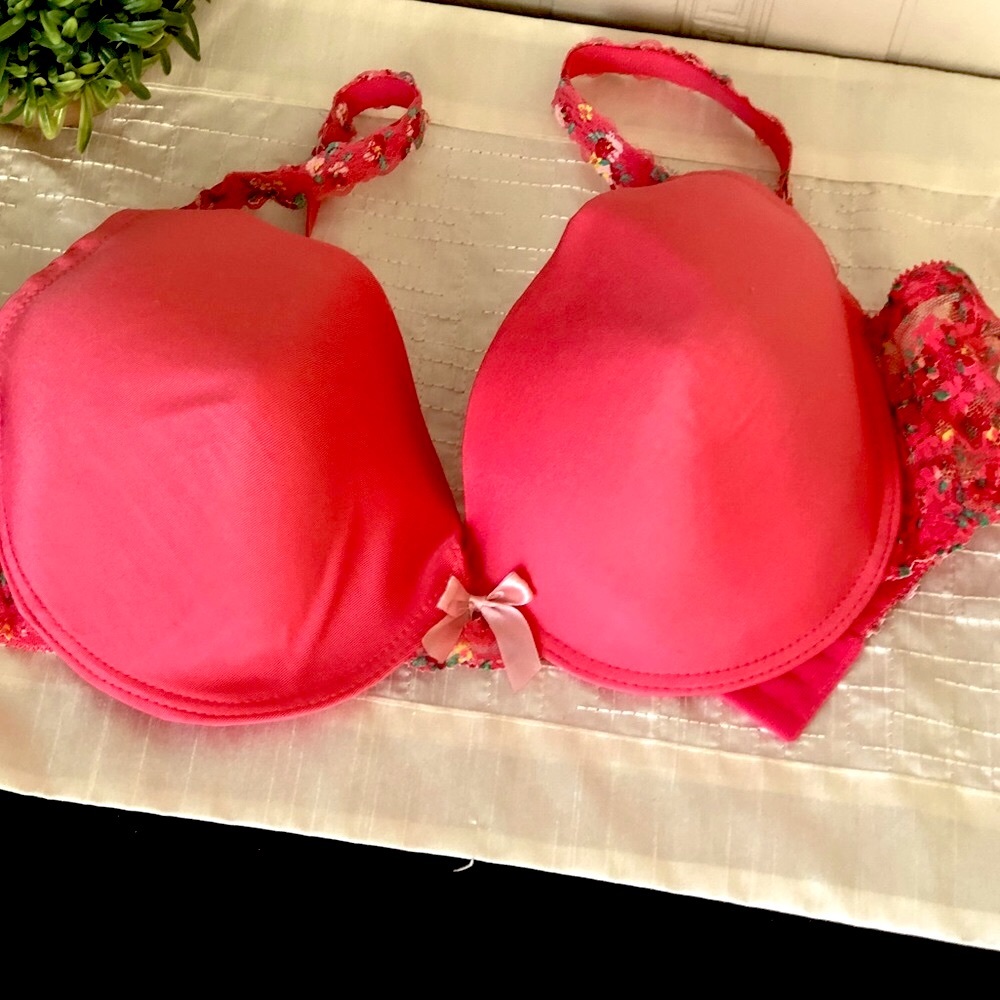 Romantic Coquette Black Fuschia lightly padded bra. 44D
